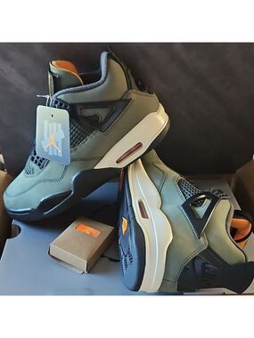 Air Jordan 4 Retro UNDEFEATED 2025 Sneaker Size 7 Mens 8.5 Womens NEW